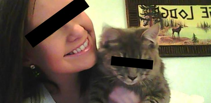 Vi har maskerat bilden av hänsyn till kvinnan, och hennes katt. Foto från Myspace.